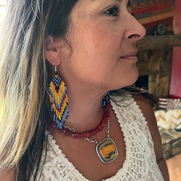 Gorgeous 🌻Hand Beaded Boho tassel boho western tribal earrings blue yellow - Picture 3 of 3